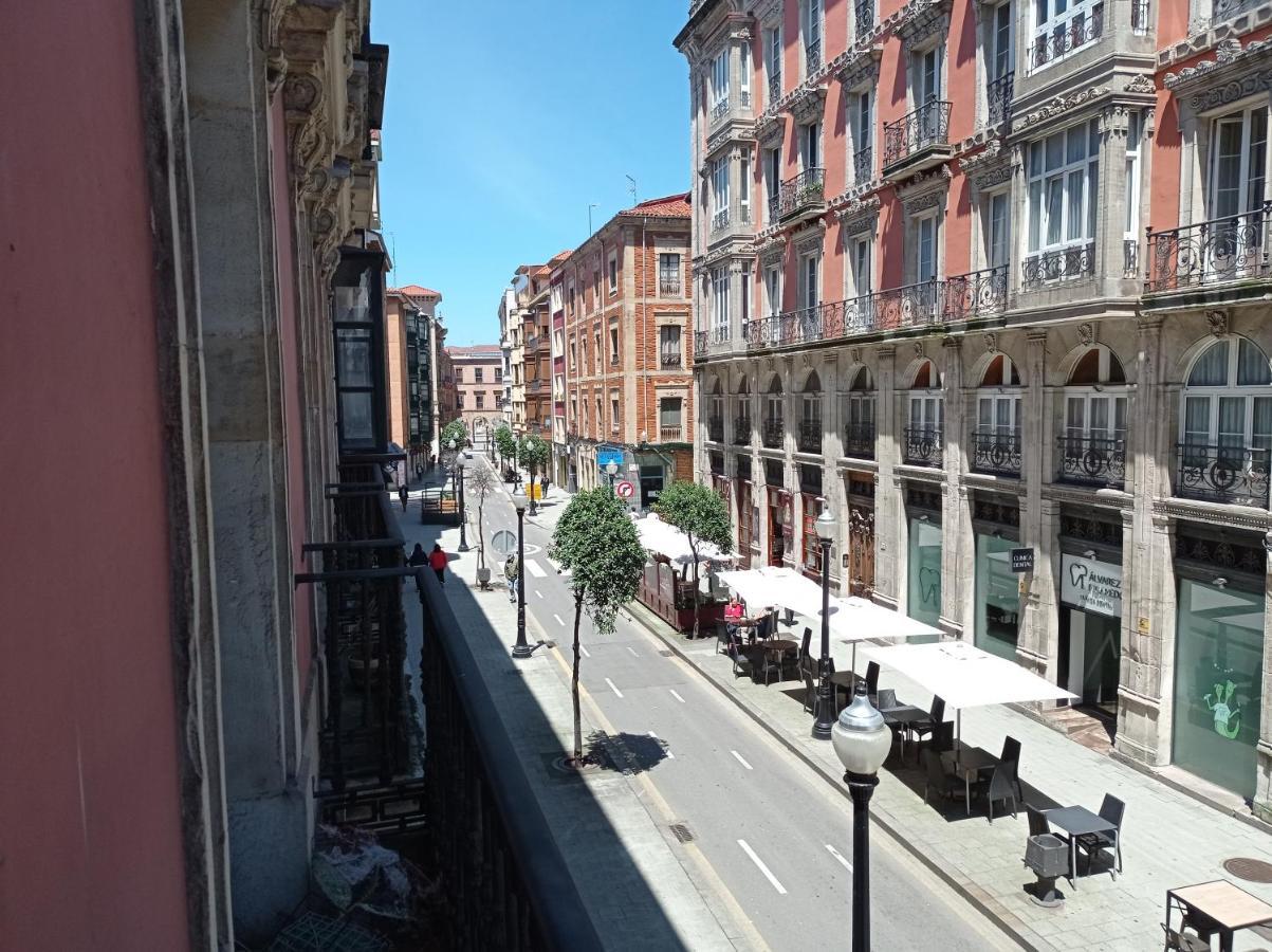 Hospedaje Don Pelayo Gijon Bagian luar foto